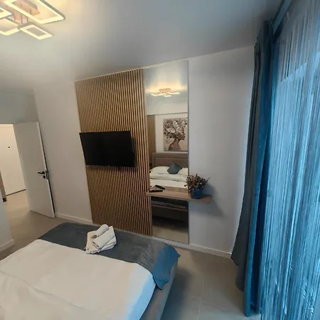 Ella Odyssey * Năvodari