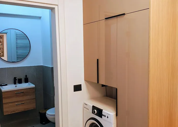 Ella Odyssey Apartman *